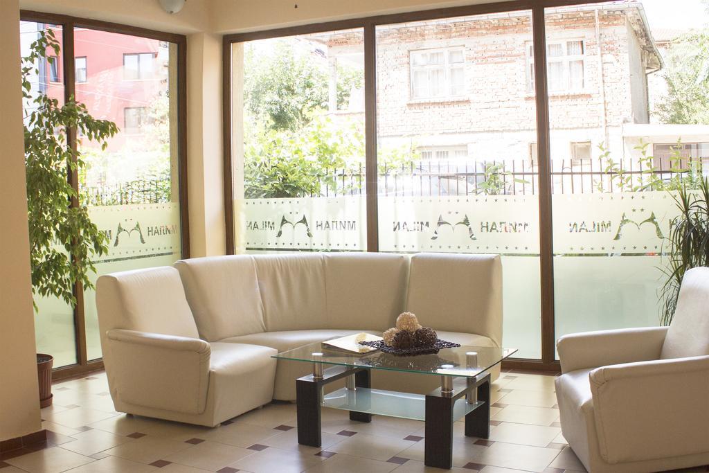 Hotel Milan Primorsko Exterior photo